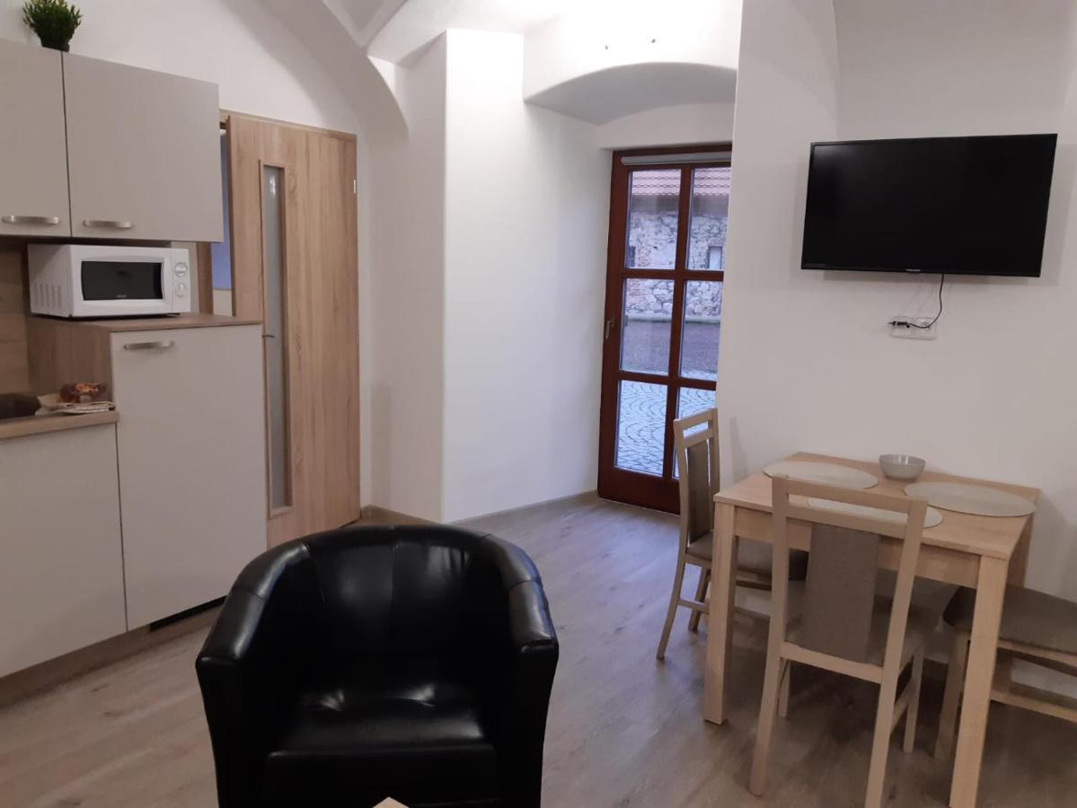 Martinuv Dvur Apartment *