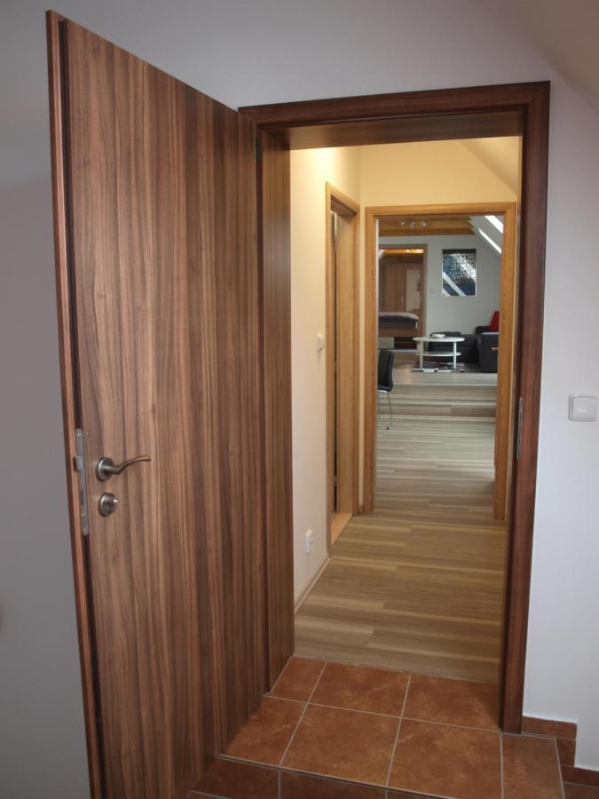 Martinuv Dvur Apartment *